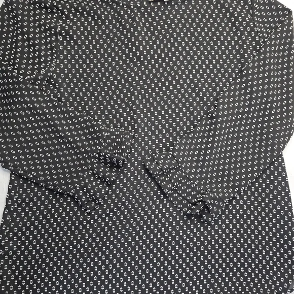 LOFT Blouse Black White Raised Dot 3/4 Sleeve Ruffle Cuffs Officewear M - Picture 6 of 13